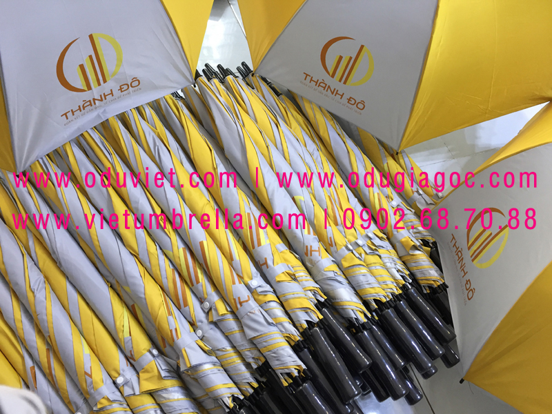 xưởng sản xuất ô dù cầm tay in logo quảng cáo